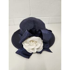 Vintage Frank Oliver For Saks Fifth Avenue Women s Navy/Ivory Elegant/Formal Hat